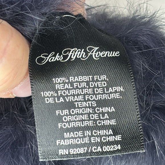 SAKS FIFTH AVENUE | 100% Rabbit Fur Scarf - Picture 4 of 4